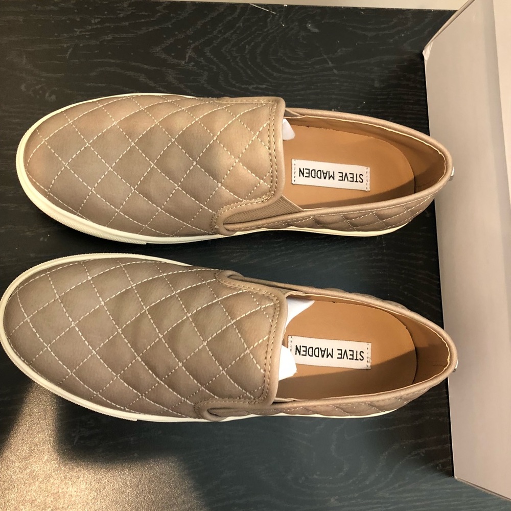 Steve Madden Ecentrcq Grey Shoes size 7.5 - Picture 2 of 5